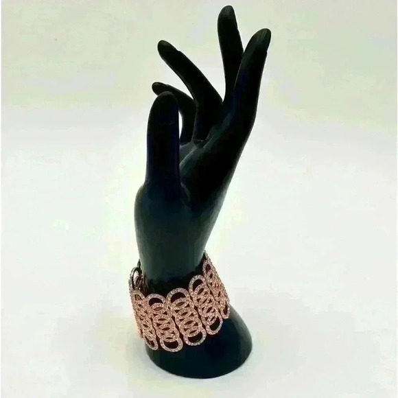 NWT Rose Rhinestone stretch cuff - Picture 2 of 3